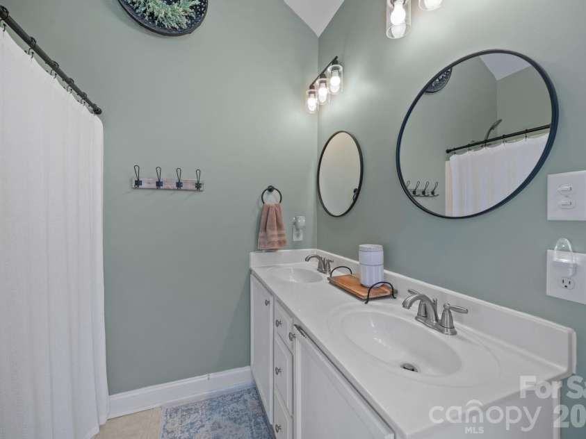 1667 Warwick Court, Lincolnton, NC 28092.  MLS# CAR4365135, YatesRealty ID 11573. 