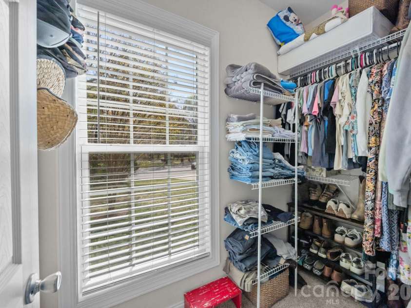 1667 Warwick Court, Lincolnton, NC 28092.  MLS# CAR4365135, YatesRealty ID 11573. 