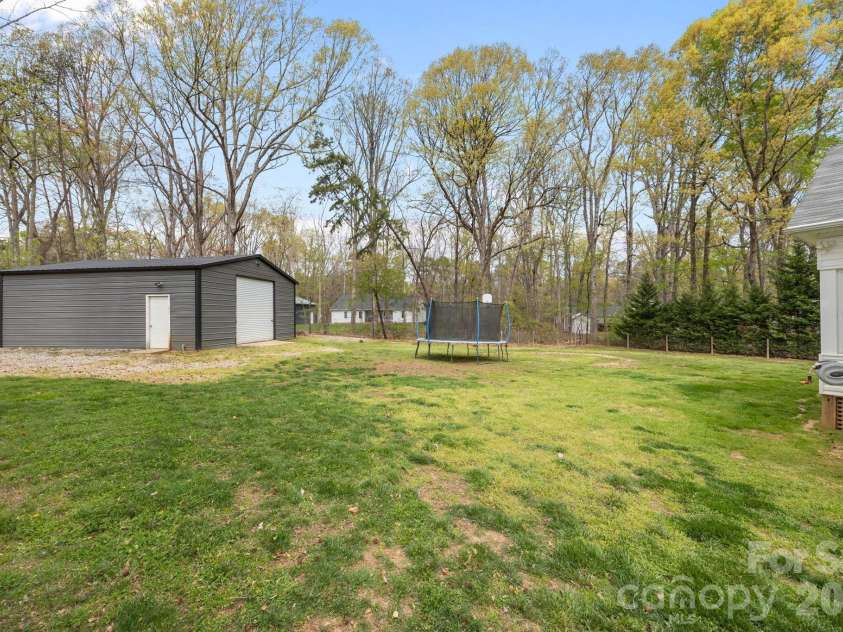1667 Warwick Court, Lincolnton, NC 28092.  MLS# CAR4365135, YatesRealty ID 11573. 