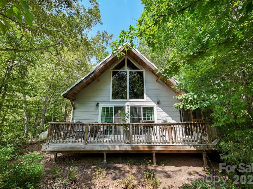 292 Wolf Creek Heights, Almond, NC 28702.  MLS# CAR4365198, YatesRealty ID 11574. 
