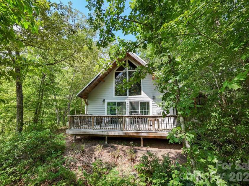 292 Wolf Creek Heights, Almond, NC 28702.  MLS# CAR4365198, YatesRealty ID 11574. 