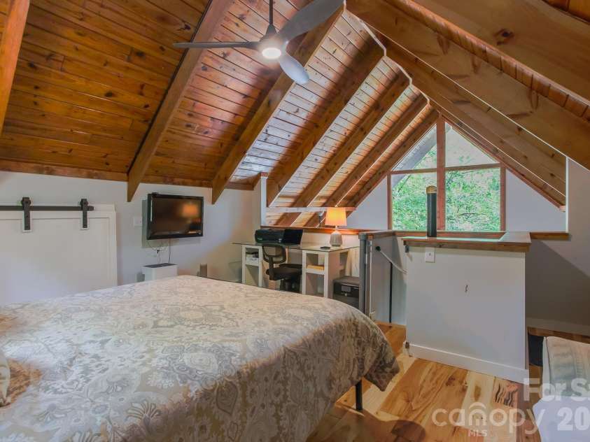 292 Wolf Creek Heights, Almond, NC 28702.  MLS# CAR4365198, YatesRealty ID 11574. 