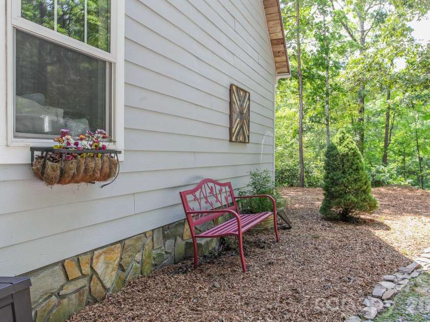 292 Wolf Creek Heights, Almond, NC 28702.  MLS# CAR4365198, YatesRealty ID 11574. 
