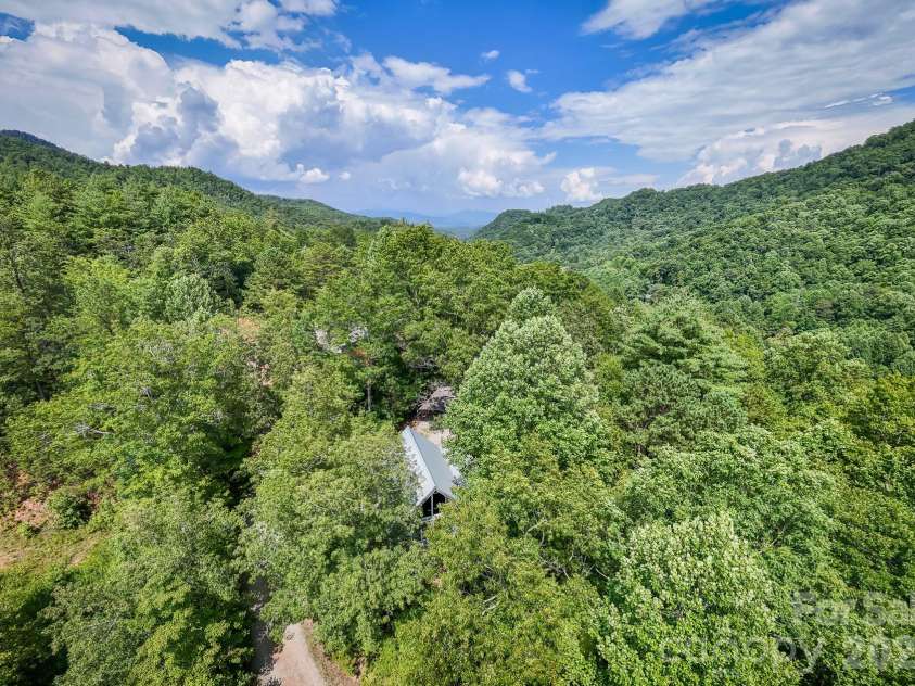 292 Wolf Creek Heights, Almond, NC 28702.  MLS# CAR4365198, YatesRealty ID 11574. 