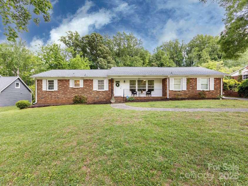 6616 Williams Road, Charlotte, NC 28215.  MLS# CAR4249256, YatesRealty ID 11574. 6616 Williams Road