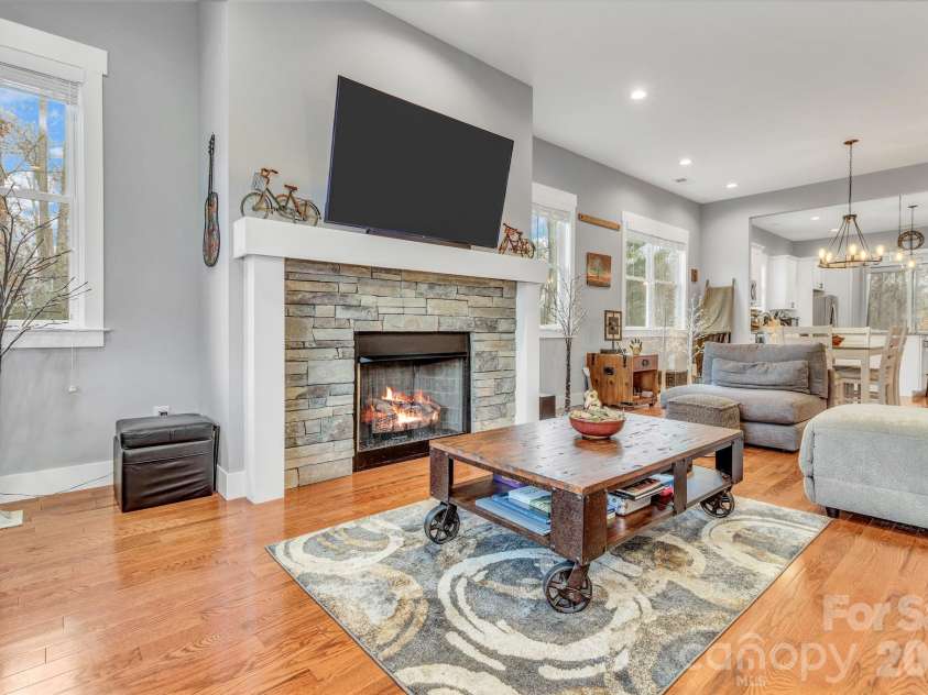 14 Cider Hill Lane, Hendersonville, NC 28792.  MLS# CAR4363744, YatesRealty ID 11577. 