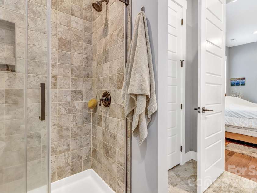 14 Cider Hill Lane, Hendersonville, NC 28792.  MLS# CAR4363744, YatesRealty ID 11577. 