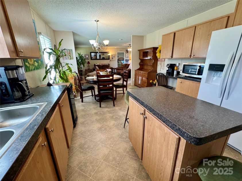 2084 Bristol Creek Avenue, Morganton, NC 28655.  MLS# CAR4247733, YatesRealty ID 11577. 