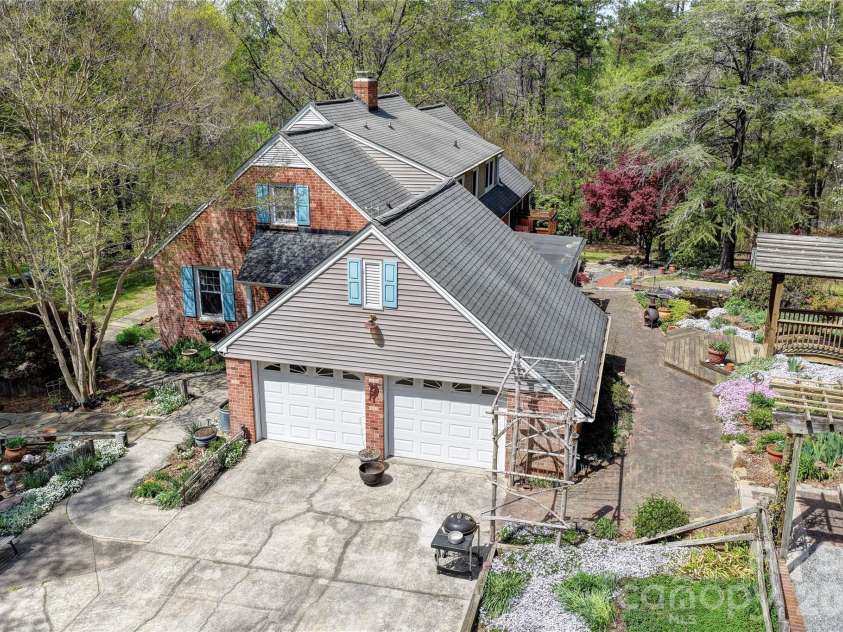 1035 Brafford Drive, Concord, NC 28025.  MLS# CAR4364837, YatesRealty ID 11578. 