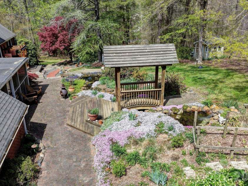 1035 Brafford Drive, Concord, NC 28025.  MLS# CAR4364837, YatesRealty ID 11578. 