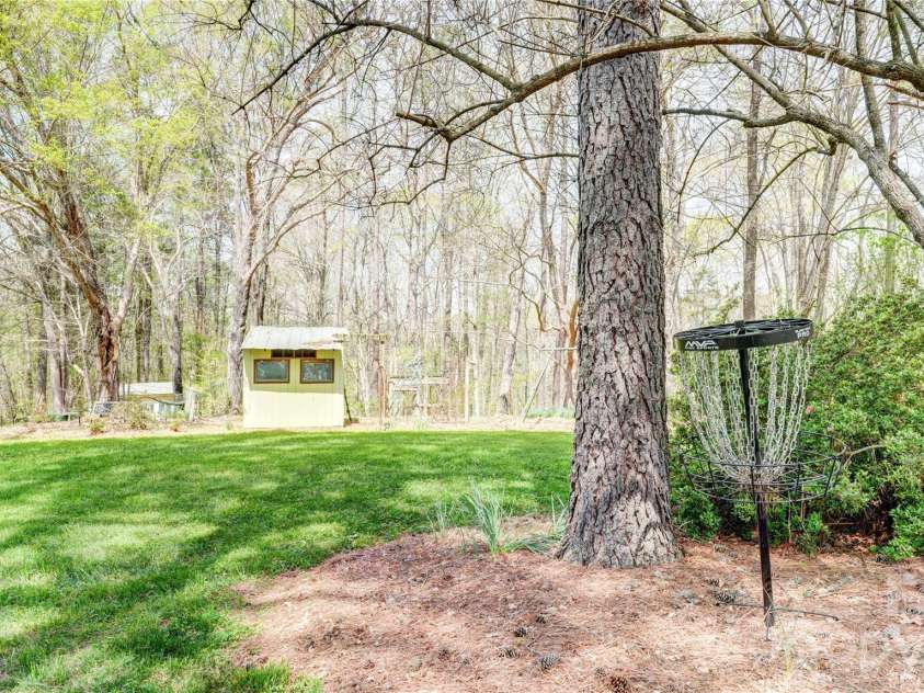 1035 Brafford Drive, Concord, NC 28025.  MLS# CAR4364837, YatesRealty ID 11578. 