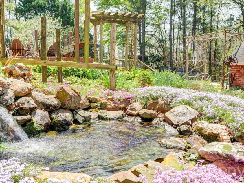 1035 Brafford Drive, Concord, NC 28025.  MLS# CAR4364837, YatesRealty ID 11578. 