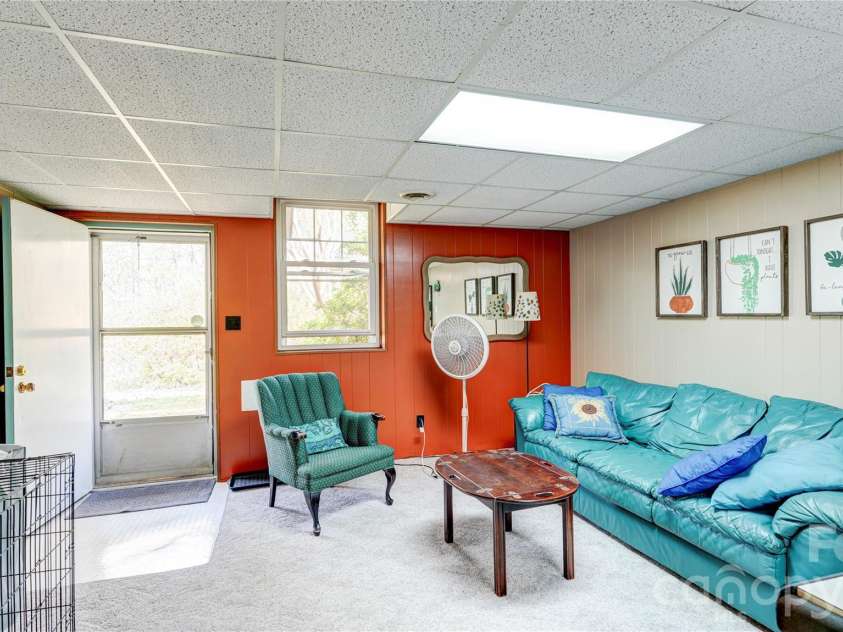 1035 Brafford Drive, Concord, NC 28025.  MLS# CAR4364837, YatesRealty ID 11578. 