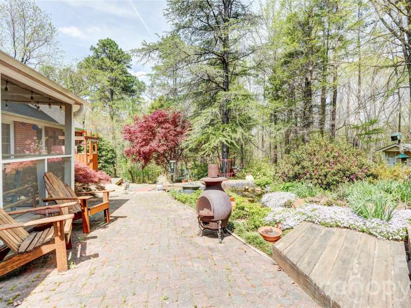 1035 Brafford Drive, Concord, NC 28025.  MLS# CAR4364837, YatesRealty ID 11578. 
