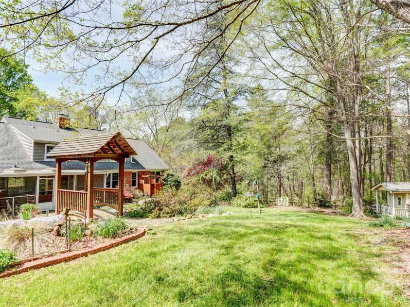 1035 Brafford Drive, Concord, NC 28025.  MLS# CAR4364837, YatesRealty ID 11578. 