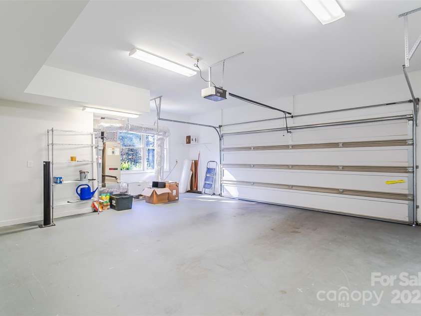 47 Ridgetop Circle, Brevard, NC 28712.  MLS# CAR4231217, YatesRealty ID 11578. 