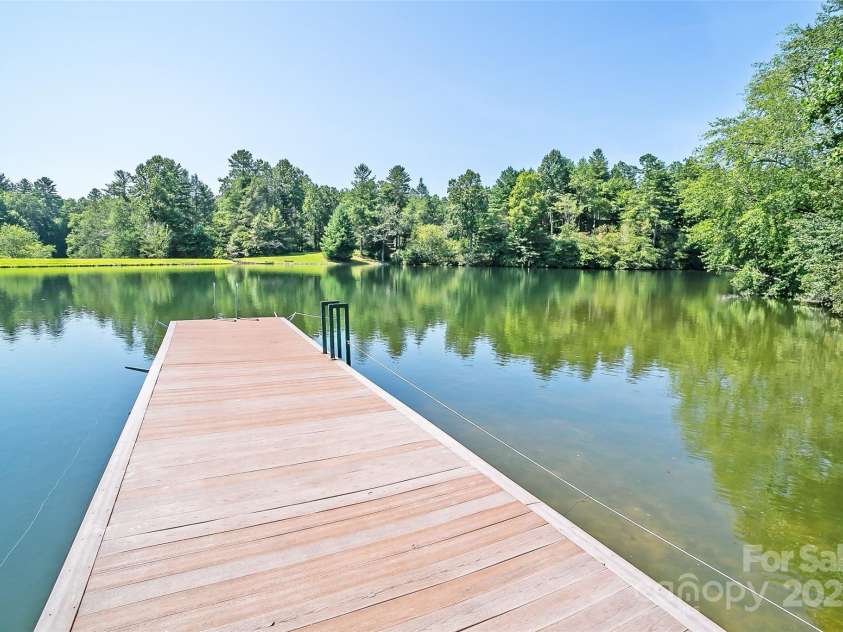 47 Ridgetop Circle, Brevard, NC 28712.  MLS# CAR4231217, YatesRealty ID 11578. Community Dock