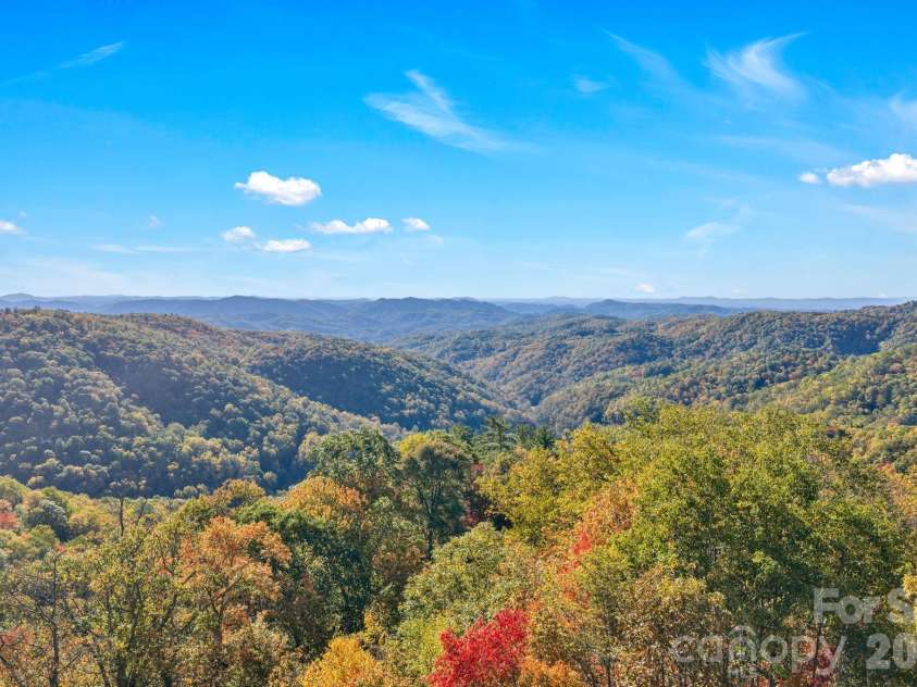 933 Thunder Ridge Lane, Lenoir, NC 28645.  MLS# CAR4363345, YatesRealty ID 11579. 