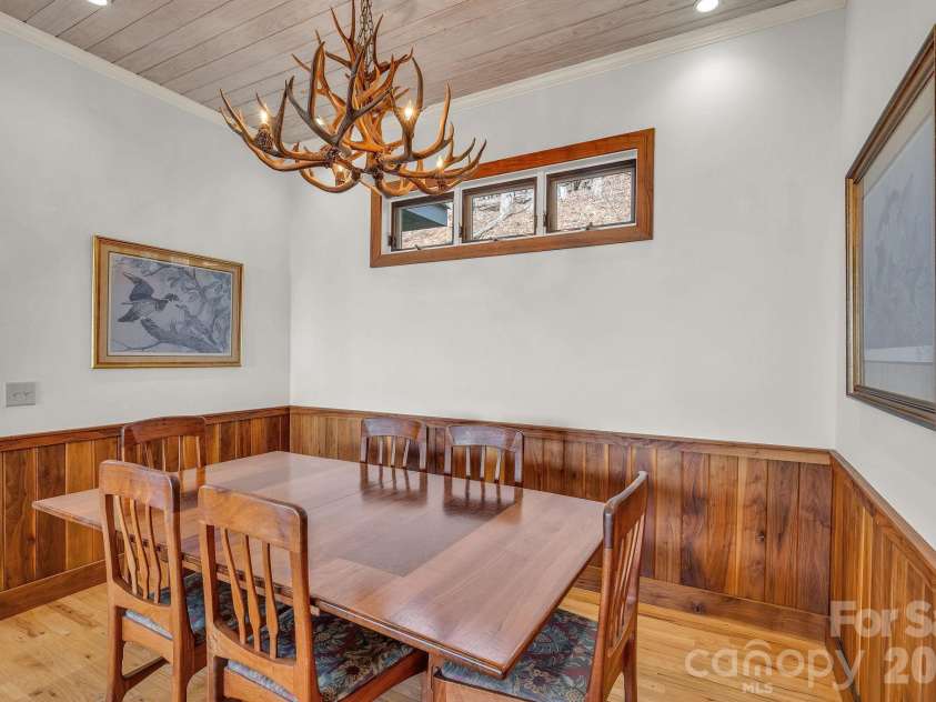 933 Thunder Ridge Lane, Lenoir, NC 28645.  MLS# CAR4363345, YatesRealty ID 11579. 