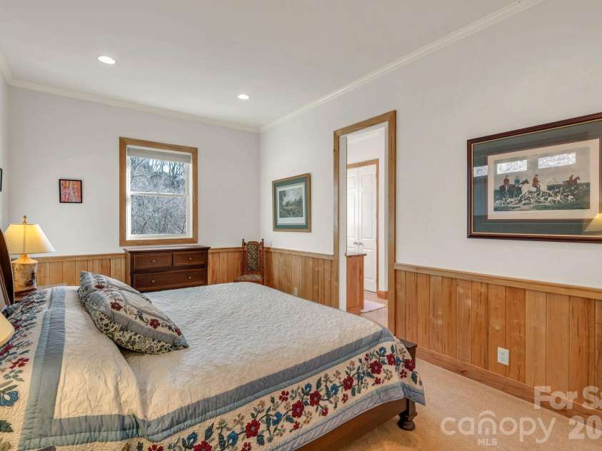 933 Thunder Ridge Lane, Lenoir, NC 28645.  MLS# CAR4363345, YatesRealty ID 11579. 