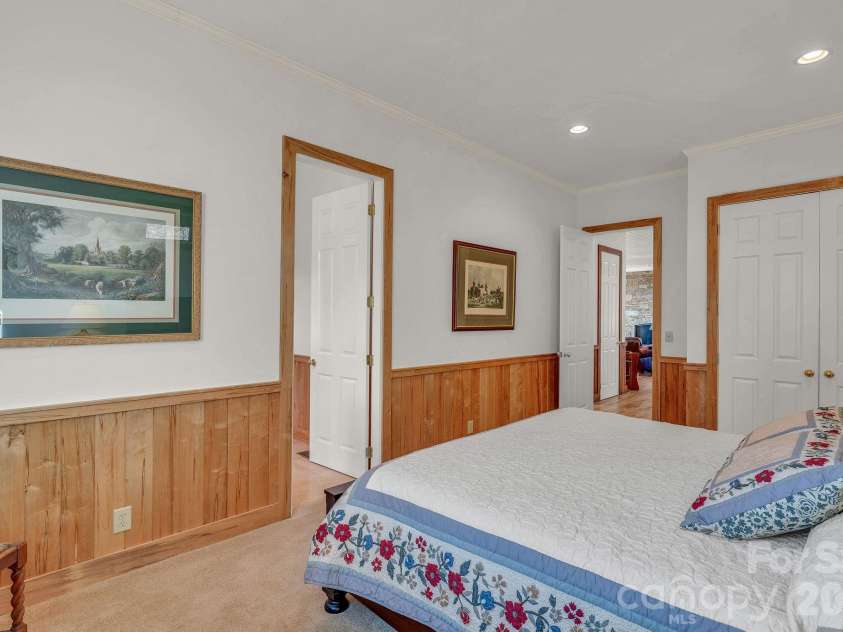 933 Thunder Ridge Lane, Lenoir, NC 28645.  MLS# CAR4363345, YatesRealty ID 11579. 