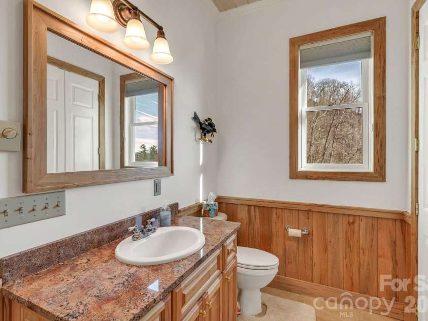 933 Thunder Ridge Lane, Lenoir, NC 28645.  MLS# CAR4363345, YatesRealty ID 11579. 