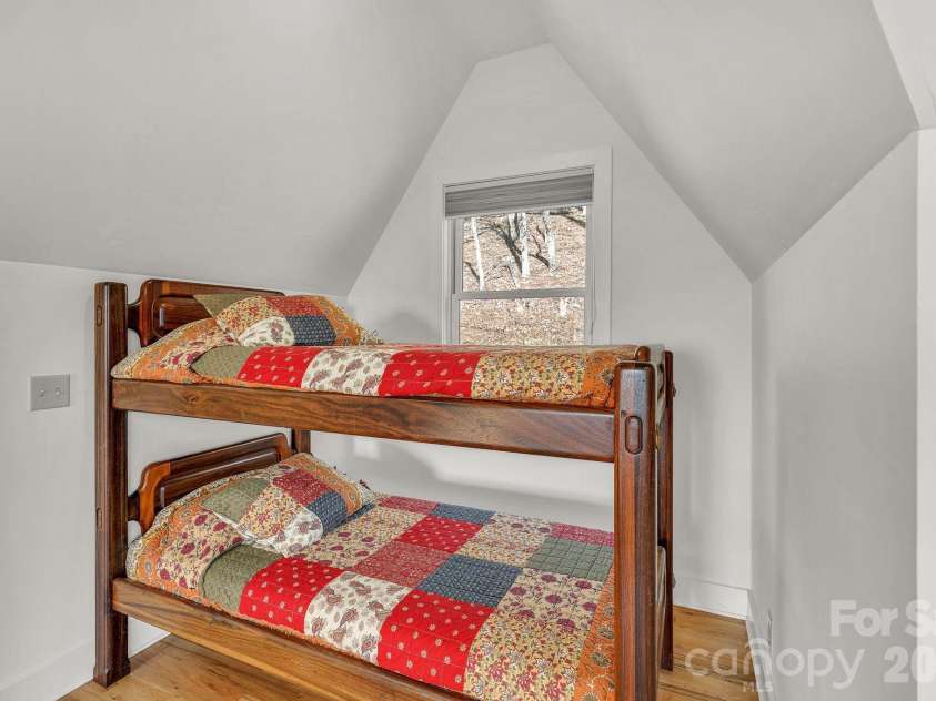 933 Thunder Ridge Lane, Lenoir, NC 28645.  MLS# CAR4363345, YatesRealty ID 11579. 