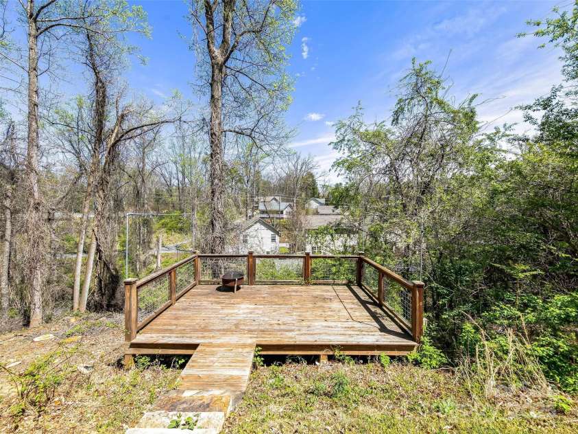 64 Marietta Street, Asheville, NC 28803.  MLS# CAR4296002, YatesRealty ID 1158. 