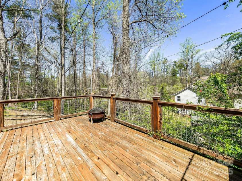 64 Marietta Street, Asheville, NC 28803.  MLS# CAR4296002, YatesRealty ID 1158. 