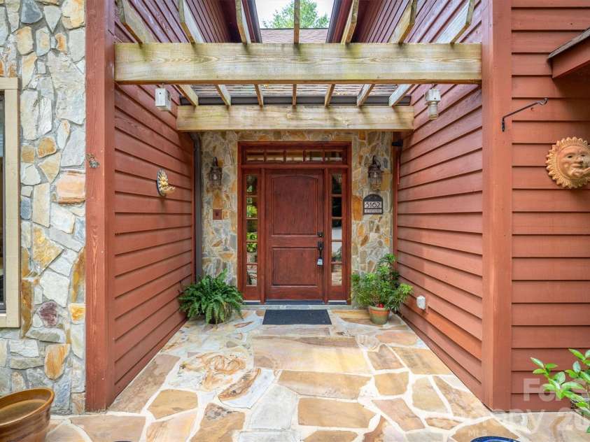 5162 Beech Bluff Drive, Morganton, NC 28655.  MLS# CAR4364860, YatesRealty ID 11580. 