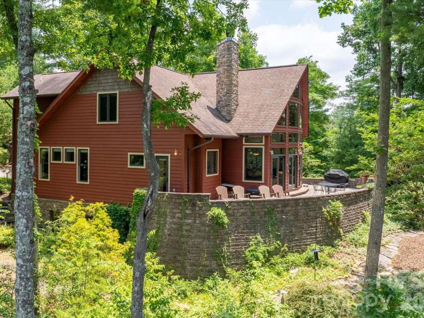5162 Beech Bluff Drive, Morganton, NC 28655.  MLS# CAR4364860, YatesRealty ID 11580. 