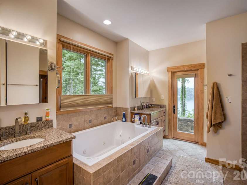 5162 Beech Bluff Drive, Morganton, NC 28655.  MLS# CAR4364860, YatesRealty ID 11580. 