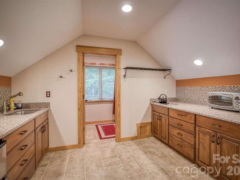 5162 Beech Bluff Drive, Morganton, NC 28655.  MLS# CAR4364860, YatesRealty ID 11580. 
