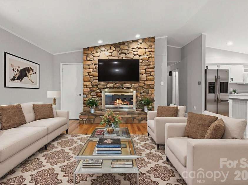 17 Twisted Trail, Black Mountain, NC 28711.  MLS# CAR4364900, YatesRealty ID 11581. Virtual staging for seating suggestions