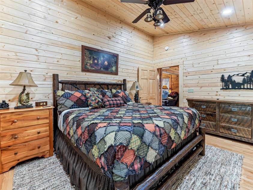 71 Honeymoon Lane, Maggie Valley, NC 28751.  MLS# CAR4240026, YatesRealty ID 11581. Primary bedroom