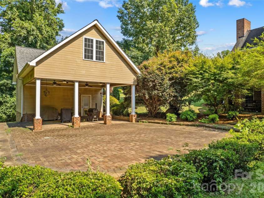 158 Winding Brook Way, Statesville, NC 28625.  MLS# CAR4364833, YatesRealty ID 11582. 