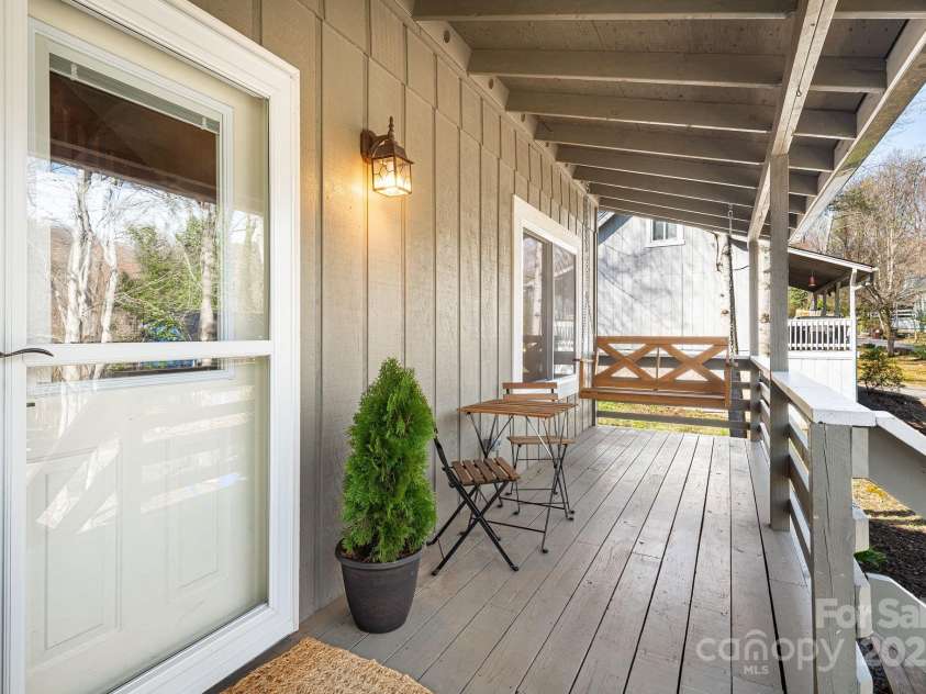 21 Susan Drive, Maggie Valley, NC 28751.  MLS# CAR4241989, YatesRealty ID 11582. Front Porch Area