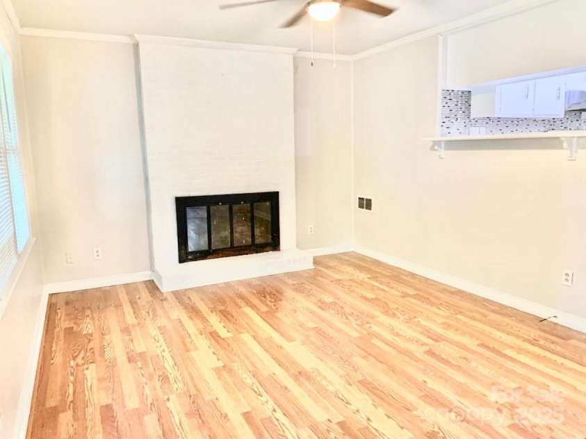 2314 Knickerbocker Drive, Charlotte, NC 28212.  MLS# CAR4227237, YatesRealty ID 11584. 