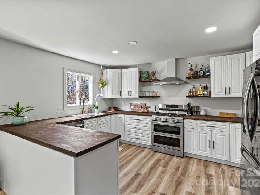 3995 Burton Lane, Denver, NC 28037.  MLS# CAR4219369, YatesRealty ID 11586. 