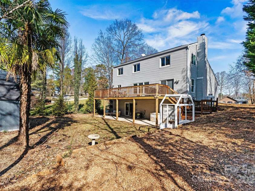 3995 Burton Lane, Denver, NC 28037.  MLS# CAR4219369, YatesRealty ID 11586. 