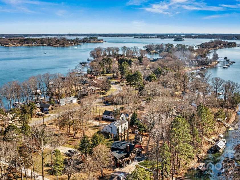3995 Burton Lane, Denver, NC 28037.  MLS# CAR4219369, YatesRealty ID 11586. 