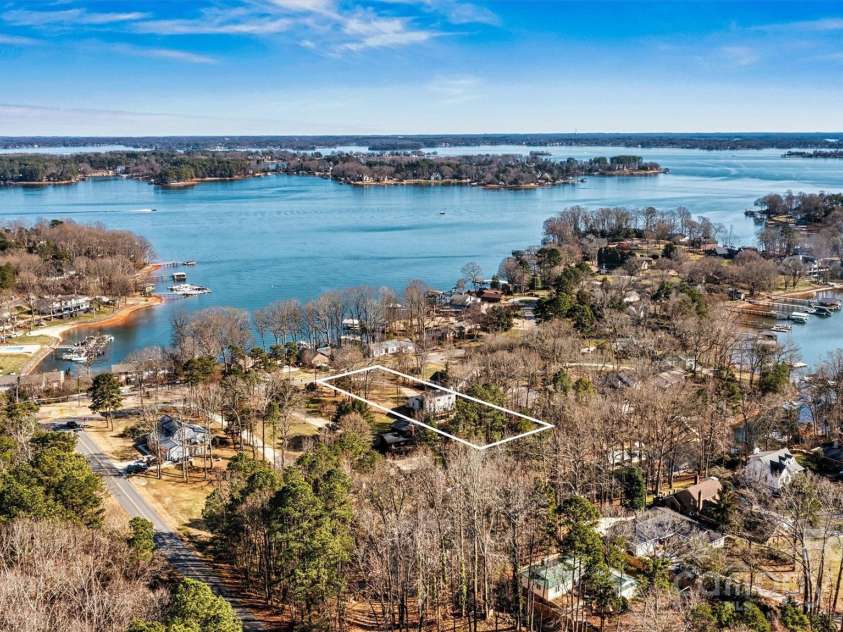 3995 Burton Lane, Denver, NC 28037.  MLS# CAR4219369, YatesRealty ID 11586. 
