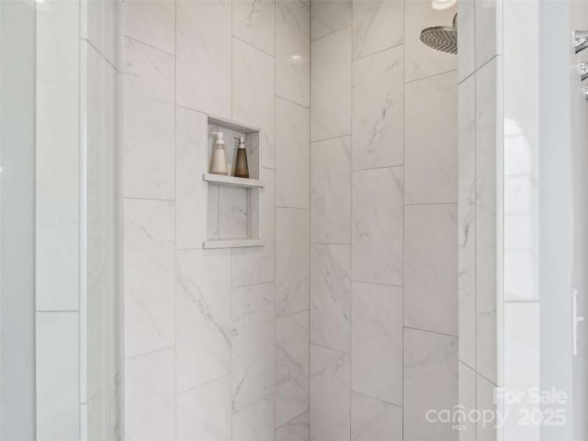 87 Ledgestone Drive, Fairview, NC 28730.  MLS# CAR4245523, YatesRealty ID 11586. 