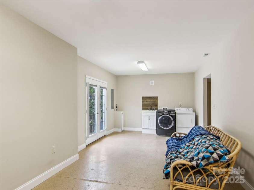 87 Ledgestone Drive, Fairview, NC 28730.  MLS# CAR4245523, YatesRealty ID 11586. 