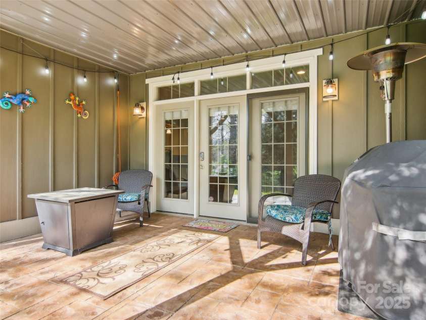 87 Ledgestone Drive, Fairview, NC 28730.  MLS# CAR4245523, YatesRealty ID 11586. 