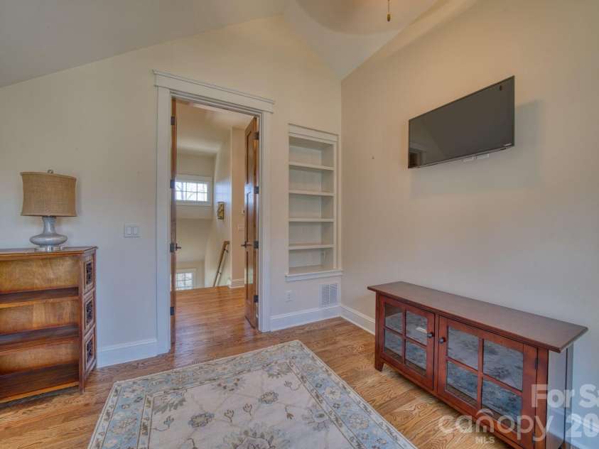 192 Woodruff Lane, Black Mountain, NC 28711.  MLS# CAR4357405, YatesRealty ID 11587. 