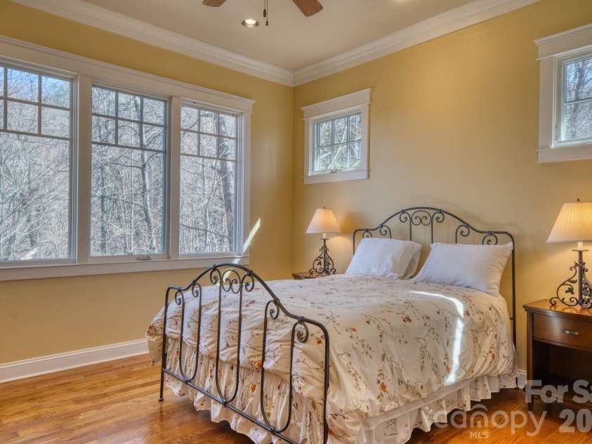 192 Woodruff Lane, Black Mountain, NC 28711.  MLS# CAR4357405, YatesRealty ID 11587. 