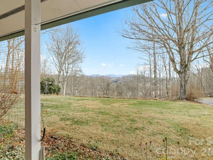 470 Ela Lane, Bryson City, NC 28713.  MLS# CAR4358467, YatesRealty ID 11591. 