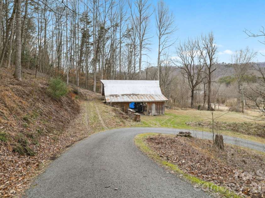 470 Ela Lane, Bryson City, NC 28713.  MLS# CAR4358467, YatesRealty ID 11591. 