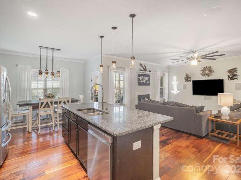 5172 Norway Road, Rock Hill, SC 29732.  MLS# CAR4242482, YatesRealty ID 11591. Kitchen has large walk in pantry